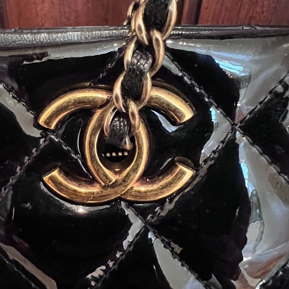 Chanel Paris Salzburg CC Eyelet Tote - Picture 2 of 10